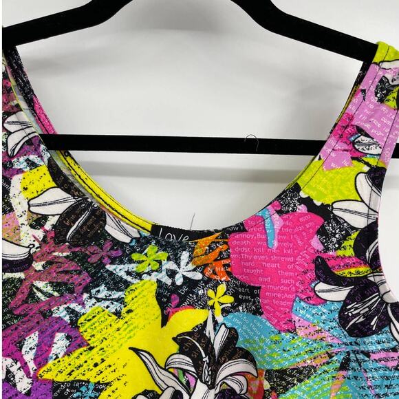 Love Womens Floral Athletic Crop Tank Top Side Cut Out Sleeveless NEW Large - Picture 3 of 11